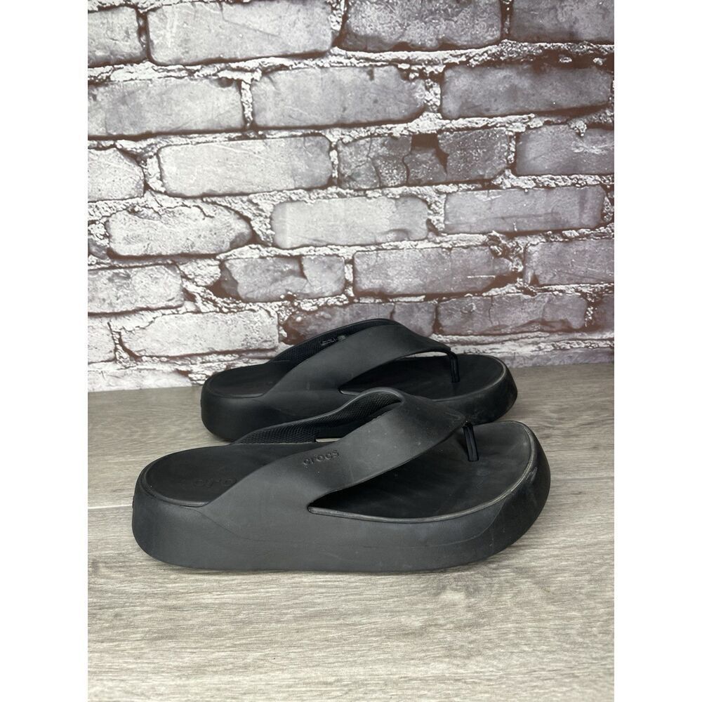 Crocs Getaway Black Rubber Platform FlipFlops Beach Sandals Women Sz 10M US/41EU